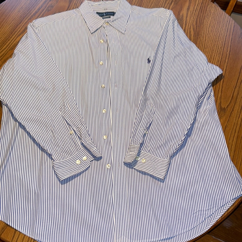 Ralph Lauren Classic Fit Dress Shirt 17 neck, 32/33 sleeve length. Great shape!